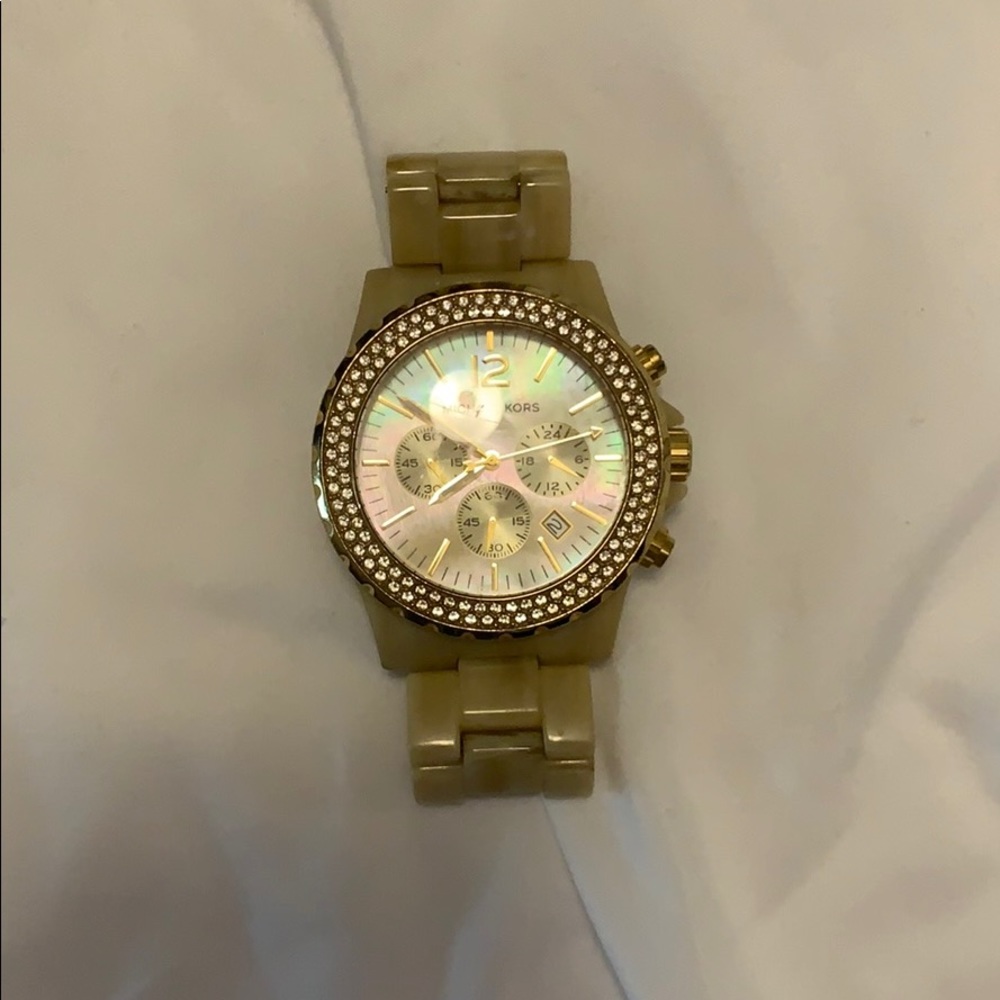 MK beige beautiful watch!